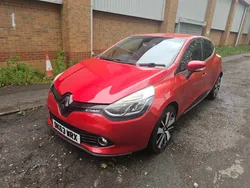 Red Used 2014 Renault Clio IV Dynamique Hatchback | £2,390