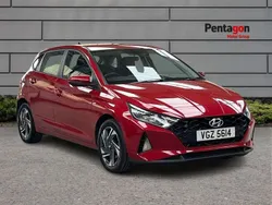 Red Used 2022 Hyundai i20 SE Hatchback | £14,399 (Fair price)