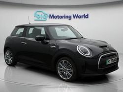 Black Used 2023 Mini Cooper SE Hatch Hatchback | £16,200 (Good price)
