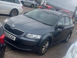 Grey Used 2015 Skoda Octavia Estate | £3,195 (Expensive)