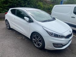 White Used 2014 Kia ProCeed Hatchback | £3,990 (Expensive)