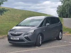 Grey Used 2016 Vauxhall Zafira MPV | £3,990 (Good price)