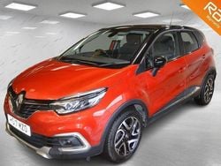 Red Used 2017 Renault Captur Dynamique SUV | £7,490 (Fair price)