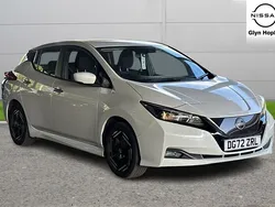 White Used 2022 Nissan Leaf Acenta Hatchback | £9,978 (Good price)