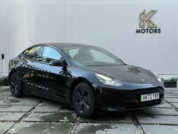 Black Used 2022 Tesla Model 3 RWD Sedan | £21,100 (Fair price)