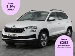 White Used 2023 Skoda Karoq SE Drive SUV | £20,310 (Fair price)