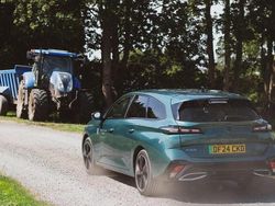 Blue Used 2024 Peugeot e-308 Allure Hatchback | £21,990 (Fair price)