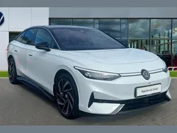 White Used 2024 VW ID.7 Pro Sedan | £31,471 (Fair price)