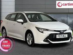 White Used 2022 Toyota Corolla Estate | £18,900 (Expensive)