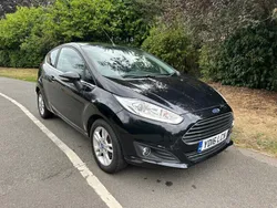 Black Used 2016 Ford Fiesta Zetec Hatchback | £3,999 (Fair price)