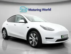 White Used 2023 Tesla Model Y SUV | £25,500 (Fair price)