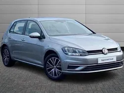 Used 2019 VW Golf VII SE | £13,450 (Fair price)