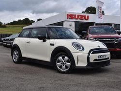 White Used 2021 Mini Cooper Classic Hatchback | £12,982 (Good price)