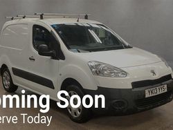 White Used 2013 Peugeot Partner Van | £3,695 (Fair price)