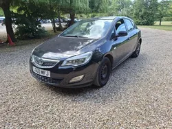 Black Used 2010 Vauxhall Astra Hatchback | £1,250 (Fair price)