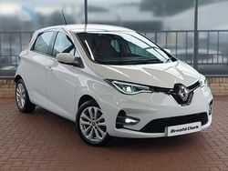 White Used 2022 Renault Zoe SE Hatchback | £11,998 (A bit pricey)