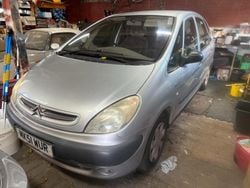 Silver Used 2001 Citroën Xsara Picasso MPV | £501 (Fair price)