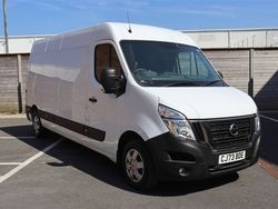White Used 2023 Nissan Interstar Tekna Van | £23,994 (A bit pricey)