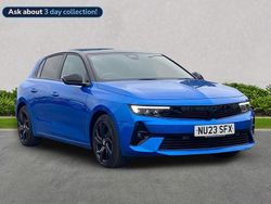 Blue Used 2023 Vauxhall Astra Hatchback | £17,387 (Fair price)