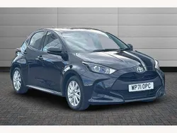 Black Used 2021 Toyota Yaris Hybrid Hatchback | £15,499 (Fair price)