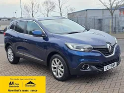 Blue Used 2017 Renault Kadjar Dynamique SUV | £8,888 (Fair price)