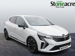 White Used 2024 Renault Clio V Techno Hatchback | £14,200 (Fair price)