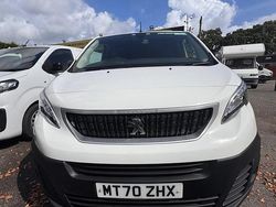 White Used 2020 Peugeot Expert Van | £10,895 (Fair price)