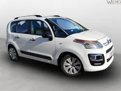 White Used 2017 Citroën C3 Picasso PureTech MPV | £6,995 (A bit pricey)
