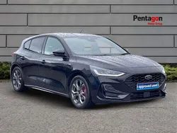 Black Used 2024 Ford Focus ST-Line Hatchback | £18,295 (Fair price)