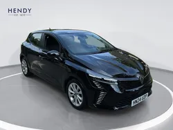 Illusion deep black Used 2024 Renault Clio V Evolution Hatchback | £13,599 (Good price)
