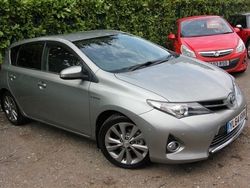 Grey Used 2015 Toyota Auris Hatchback | £9,000 (Fair price)