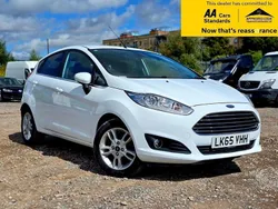 White Used 2015 Ford Fiesta Titanium Hatchback | £4,688 (Fair price)
