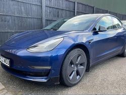 Used 2022 Tesla Model 3 Standard Range Plus Sedan | £21,990 (Fair price)