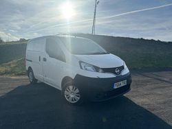 White Used 2014 Nissan NV200 Acenta Van | £3,490 (Expensive)