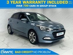 Blue Used 2015 Hyundai i20 Premium Hatchback | £8,000 (Fair price)