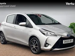 Silver Used 2019 Toyota Yaris Hybrid Hatchback | £13,107 (Fair price)