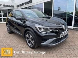 Black Used 2022 Renault Captur RS Line SUV | £16,850 (Fair price)
