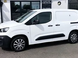 White Used 2020 Peugeot Partner MPV | £9,954 (Fair price)