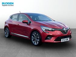 Red Used 2021 Renault Clio V Version S Hatchback | £12,400 (Fair price)