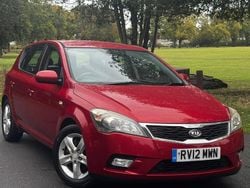 Red Used 2012 Kia Ceed 2 Hatchback | £3,995 (Fair price)