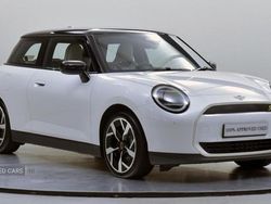 New 2025 Mini Cooper Exclusive Hatchback | £28,000 (Fair price)