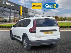 White Used 2023 Dacia Jogger Expression MPV | £15,495 (Fair price)