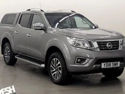 Grey Used 2018 Nissan Navara Tekna Pickup | £14,490 (Fair price)