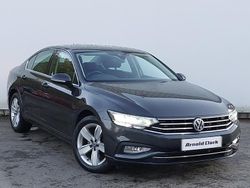 Grey Used 2020 VW Passat SE Sedan | £16,998 (Fair price)