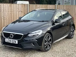 Black Used 2019 Volvo V40 CC Pro Estate | £12,200 (Fair price)