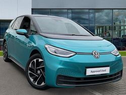 Makena turquoise premium metallic black Used 2021 VW ID.3 Pro Hatchback | £14,392 (Fair price)
