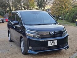 Black Used 2016 Toyota Voxy MPV | £12,980