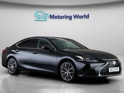 Black Used 2022 Lexus ES300H Sedan | £25,700 (Good price)