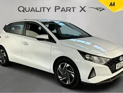 White Used 2021 Hyundai i20 SE Hatchback | £11,500 (Fair price)
