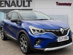 Blue Used 2022 Renault Captur Version S SUV | £17,495 (Fair price)